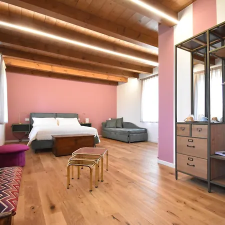 Residenza Vesentini ベッド・アンド・ブレックファスト パストレンゴ