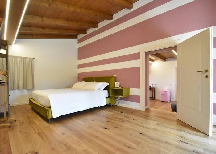 Residenza Vesentini Bed & Breakfast *
