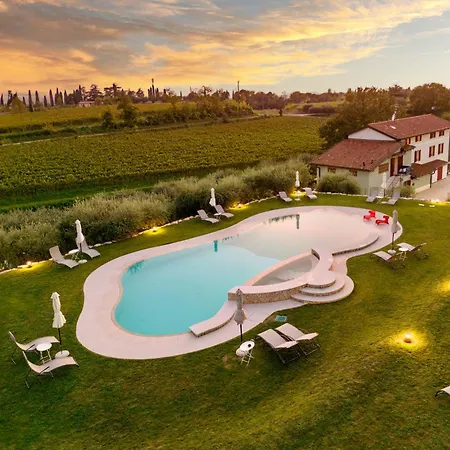 Residenza Vesentini * باسترينغو